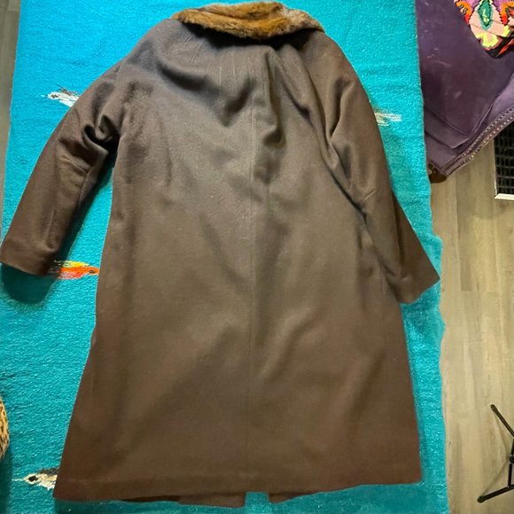 Vintage Michel Daniel, Paris Brown Wool Coat with Fur Collar - Picture 4 of 10